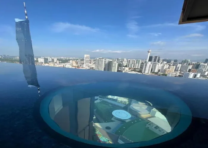 Lucentia Residence Kuala Lumpur By Infinity Pool Suite